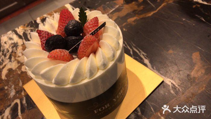 红跑车coffee(狮山名门店)淡奶小蛋糕图片