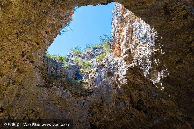 澳大利亚新南威尔士州科修斯科国家公园的南荣耀洞