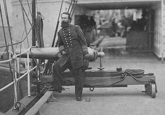  p>达尔格伦炮是一种前装滑膛炮.