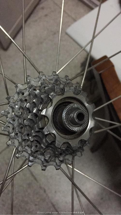 请教一下飞轮拆卸问题 —77bike折叠自行车-骑行旅游 改装交流