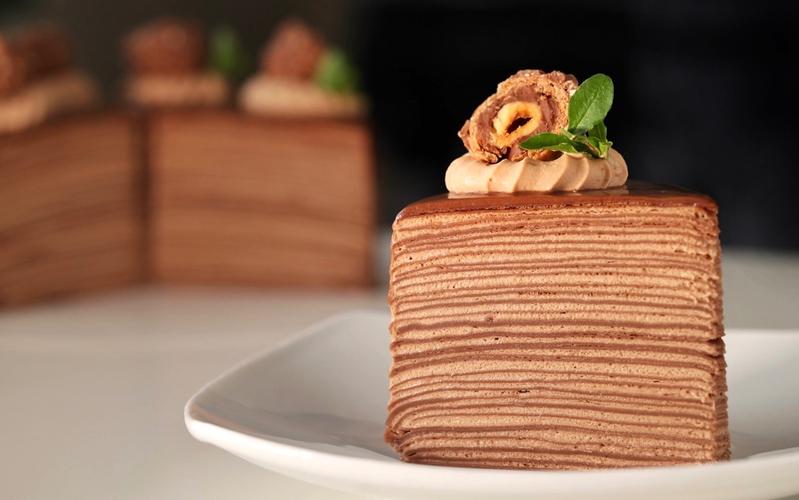 巧克力千层蛋糕:榛子与巧克力的完美组合|巧克力千层可丽饼
