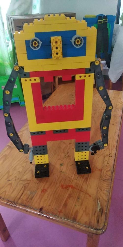 青年城幼儿园乐高科创机器人搭建活动本周精彩回顾