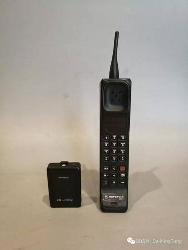 274 "创业的回忆"大哥大手机,bb机 尺寸:不一 交流价:300