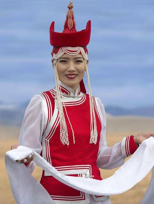 男女比例失调的外蒙古,男少女多,女人还想找一个外国男朋友.