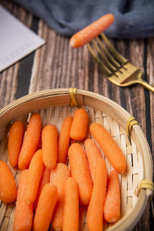 美食摄影:水果小萝卜