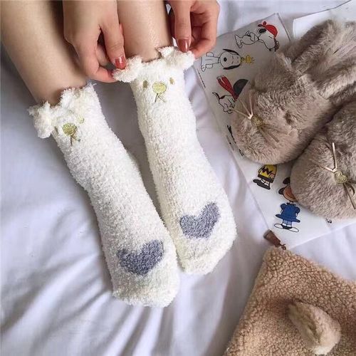 珊瑚绒睡眠袜子女中筒袜冬季保暖加厚居家袜硅胶防滑地板袜睡觉袜