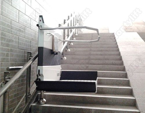 倾斜楼梯攀登轮椅升降机楼梯升降机平台出售