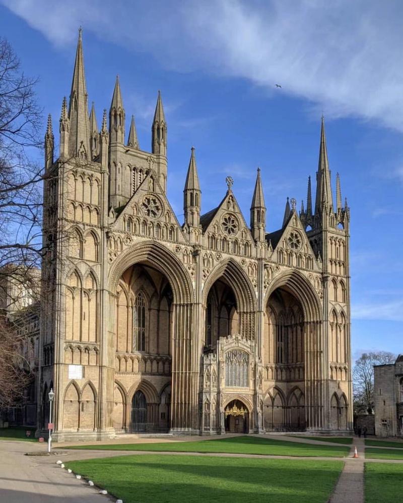 建筑之美|英国罗马风建筑 peterborough cathedral 彼得伯勒大教堂