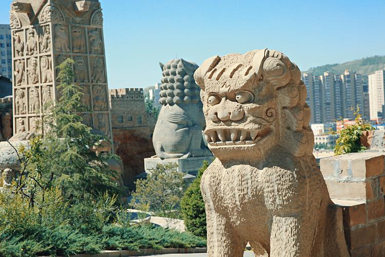 天下第一大的石狮子在陕西绥德石魂广场真的特别特别大有巨物恐惧症的