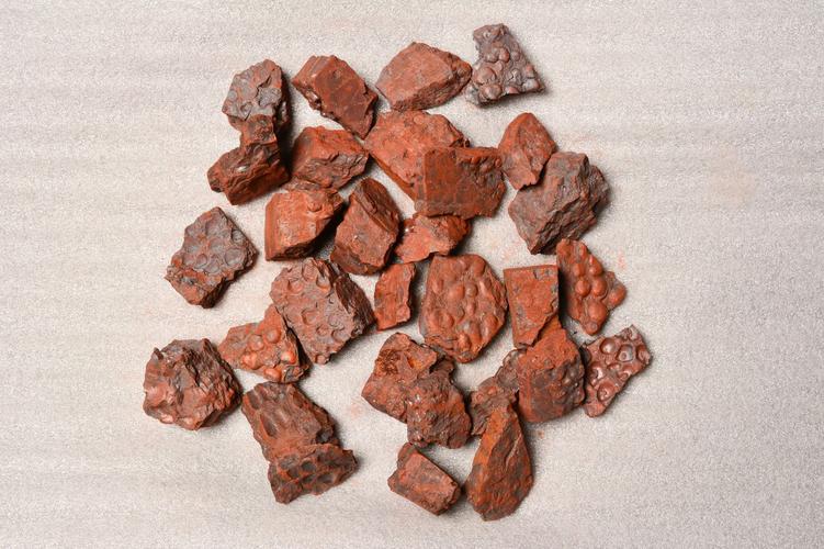 天然赤铁矿原石标本批发 岩石矿晶地质科学研究红色石头 源头厂家