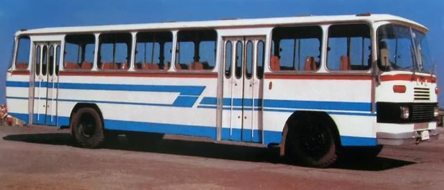 同时又在dd151型8吨载货汽车基础上制造了黄海dd680型长途大客车.