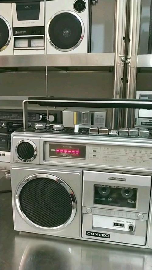 康艺8080录音机,80年代的经典单卡手提式收录机.