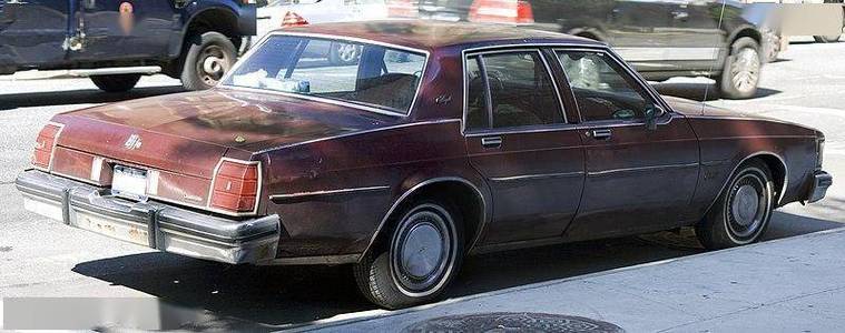 80年代美国中产阶级最爱的全尺寸轿车-第八代奥兹莫比尔88_搜狐汽车