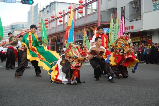 坪山麒麟舞:中华传统文化精粹的璀灿呈示与演绎