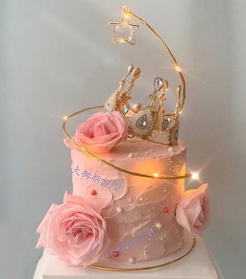 花卉鲜花仿真蛋糕圈圈铁丝树仿真生日蛋糕模型女王皇冠蛋糕模型