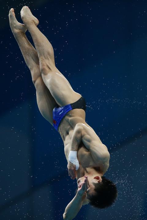 游泳世锦赛杨健杨昊10米台一金一铜中国跳水包揽13金
