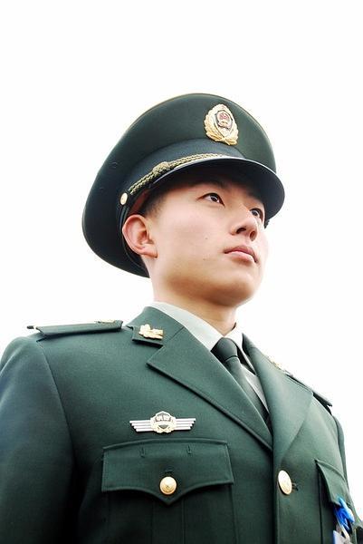 海深深蓝的相册-中国所有的帅哥都去当兵了