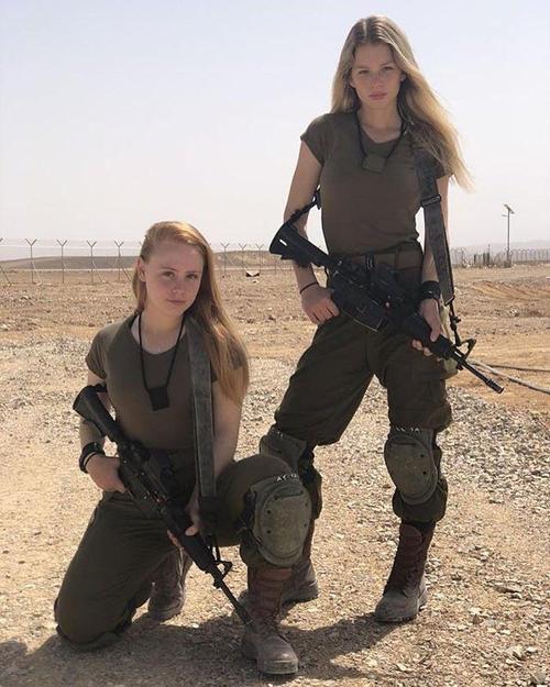 联合帝国的相册-以色列女军人