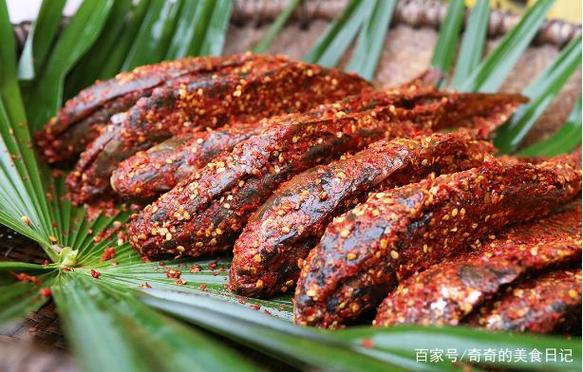 中国苗族最有名的八大特色美食,很多人都接受不了最后两种