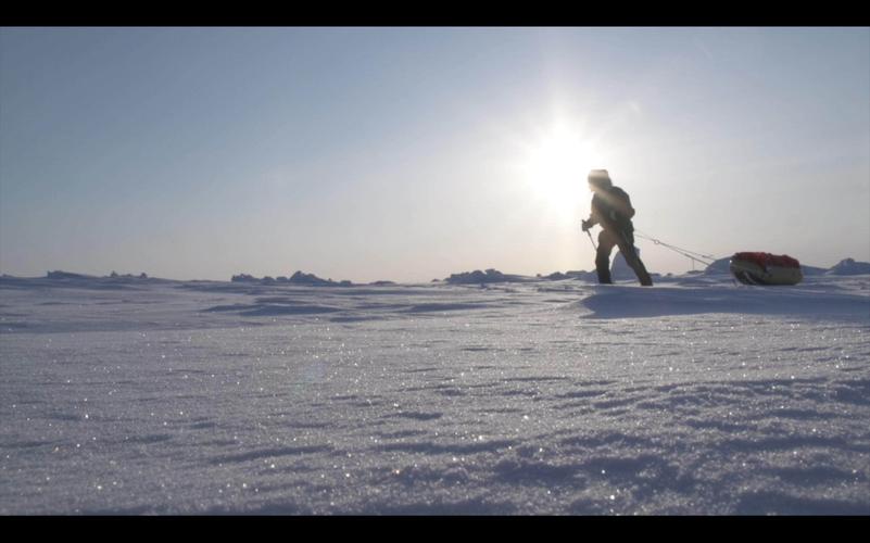 《一路向北》:人类用艰辛谱写的极地探险赞歌