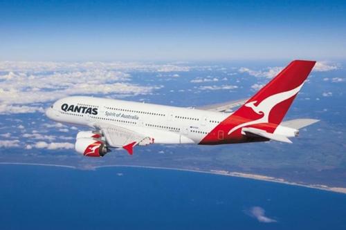 qantas introduces new benefits for platinum one frequent flyers