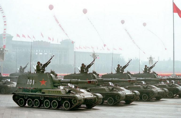 超珍贵老照片再现1984年中国三军大阅兵