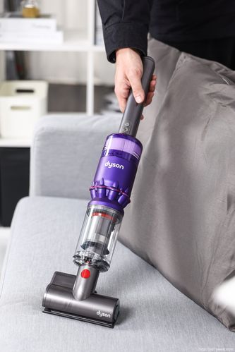 戴森正式发布 omni-glide 万向吸尘器颠覆传统单向清洁方式,起售价