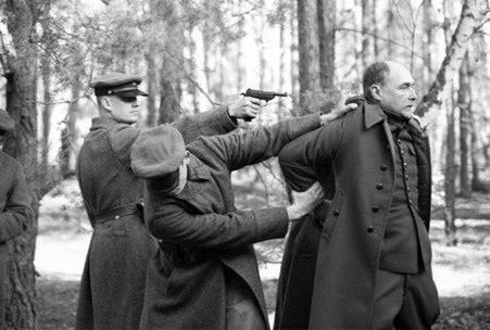 90%高官被处决,苏联大清洗时代,赫鲁晓夫是如何成功自保的?