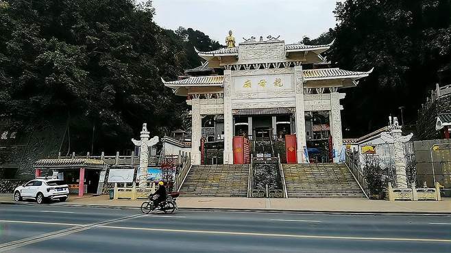 广西梧州的龙母庙