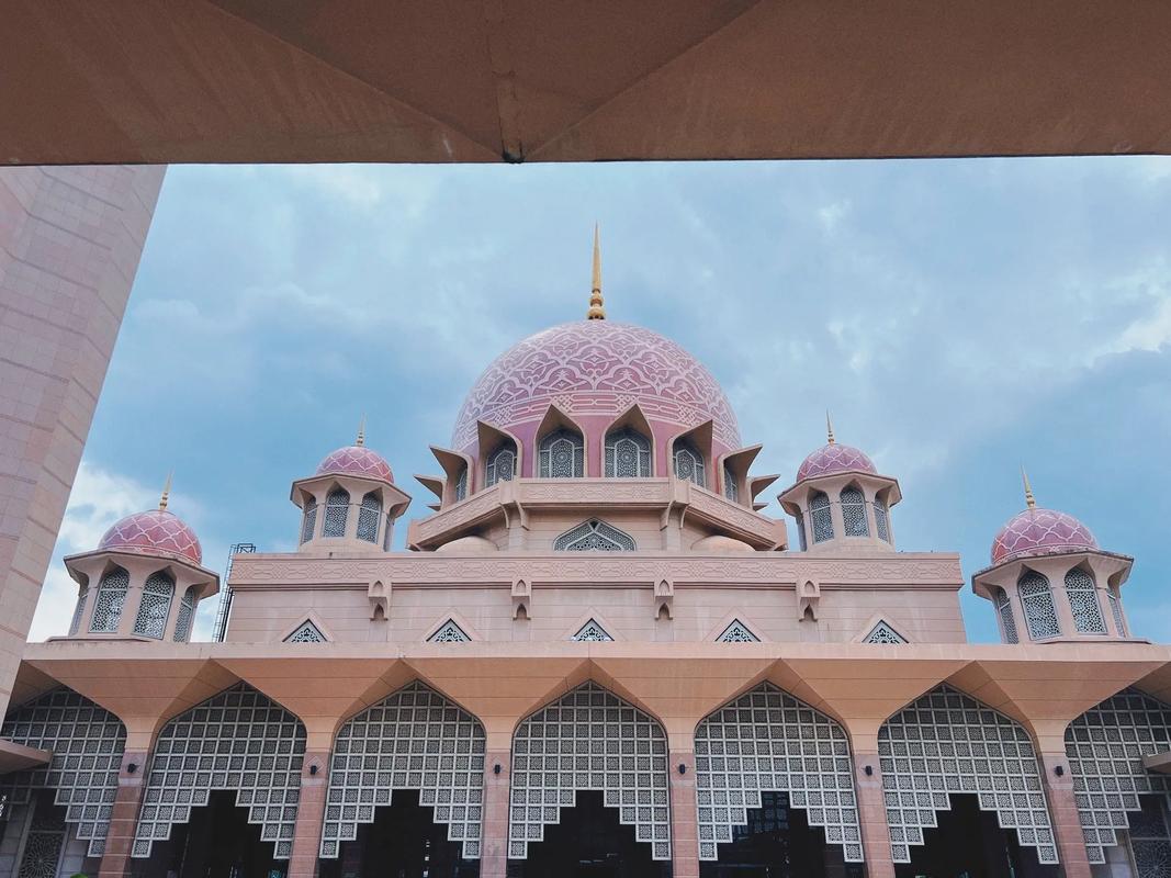 96.#马来西亚  #粉红清真寺 布特拉清真寺masjid  - 抖音