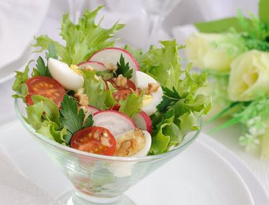 脆皮夏季蔬菜沙拉图片-脆皮夏季蔬菜沙拉素材-脆皮夏季蔬菜沙拉插画