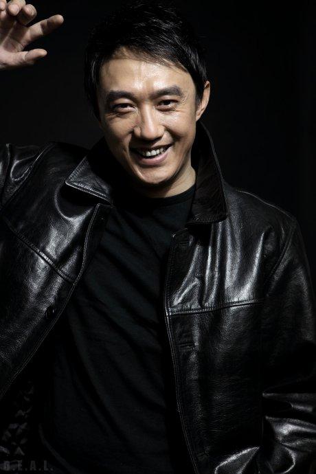 bgt">王新,1971年11月7日出生于黑龙江省哈尔滨市,中国内地影视男演员