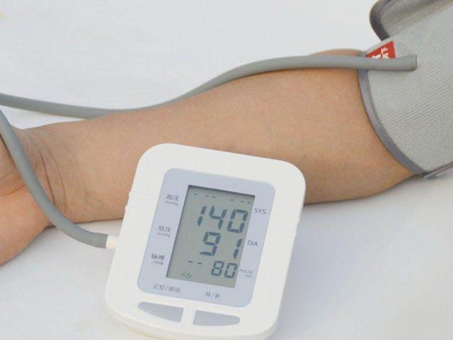 血压总是测不准,正确量血压做好5点就够了!