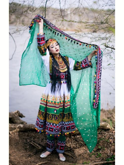 阿富汗普什图女性传统造型欣赏