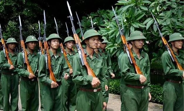 越南现役军用步枪中美苏三国精品在列国产不过是新瓶装旧酒