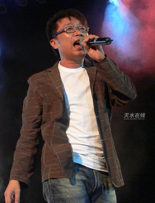组图:2006"天庆之夜"明星演唱会——庞龙