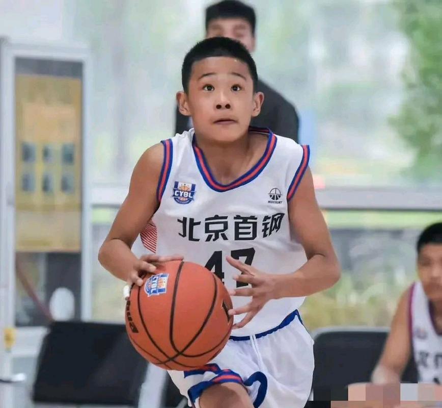 杜峰儿子代表北京首钢u15青年队比赛 杜锋儿子杜晋庚将代表北京首钢u