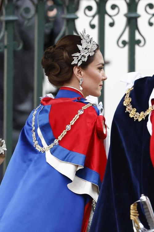 凯特王妃出席查尔斯国王加冕仪式的服装背后原来有这些含义!