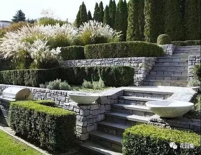 台阶跟种植花坛更配如果你已经有了花园台阶,并希望让它看上去更好看
