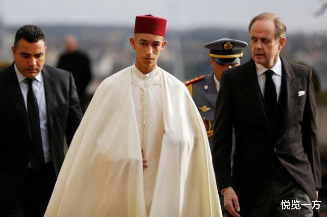 摩洛哥王储18岁生日低调庆祝 长相似生母萨尔玛王妃