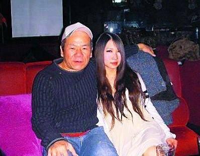 赵传和老婆离婚是真的吗  记者4月接获爆料,指赵传已与上海妻子李秉蓁