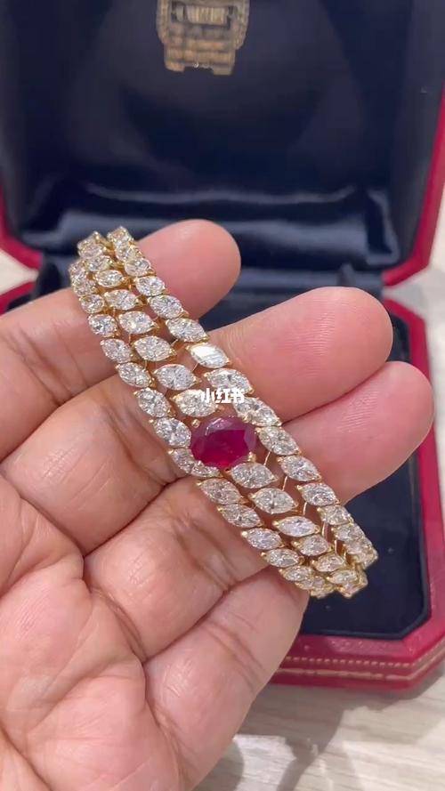 卡地亚缅甸无烧红宝石钻石手链