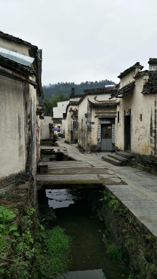 游"中国明清民居博物馆"的古村落——西递.