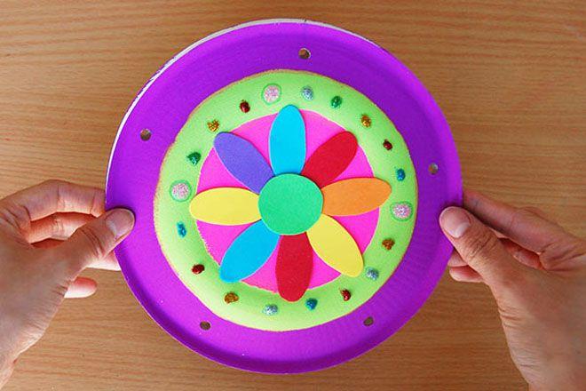 幼儿园自制能发声的乐器纸盘手工制作铃鼓玩具步骤图解