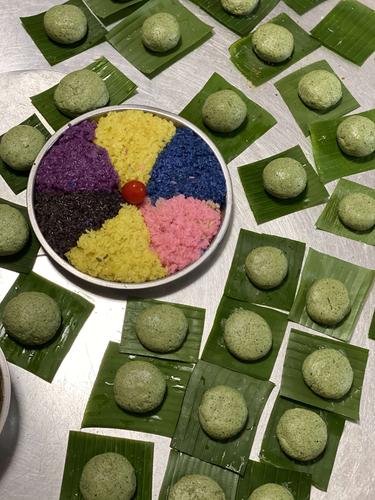 不一样的"三月三" 写美篇五色糯米饭是用枫树叶,黄母花,紫兰草,红蓝草