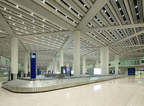 中国最大的机场,拥有三条跑道,旅客吞吐量亚洲第一,就在北京!-旅游频