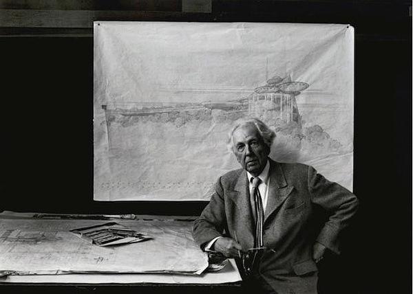 弗兰克劳埃德赖特,美国建筑师,1947年
