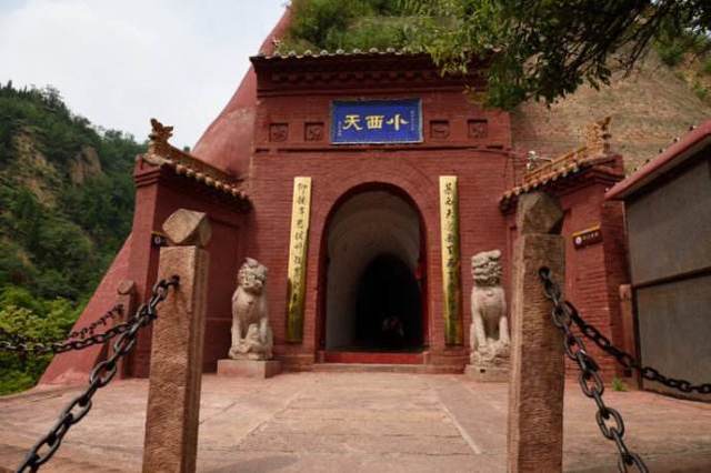 临汾隰县小西天这庙是不是按照西游记中小雷音寺的样子建造的