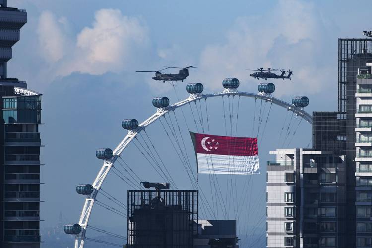 新加坡举行国庆庆典检阅礼
