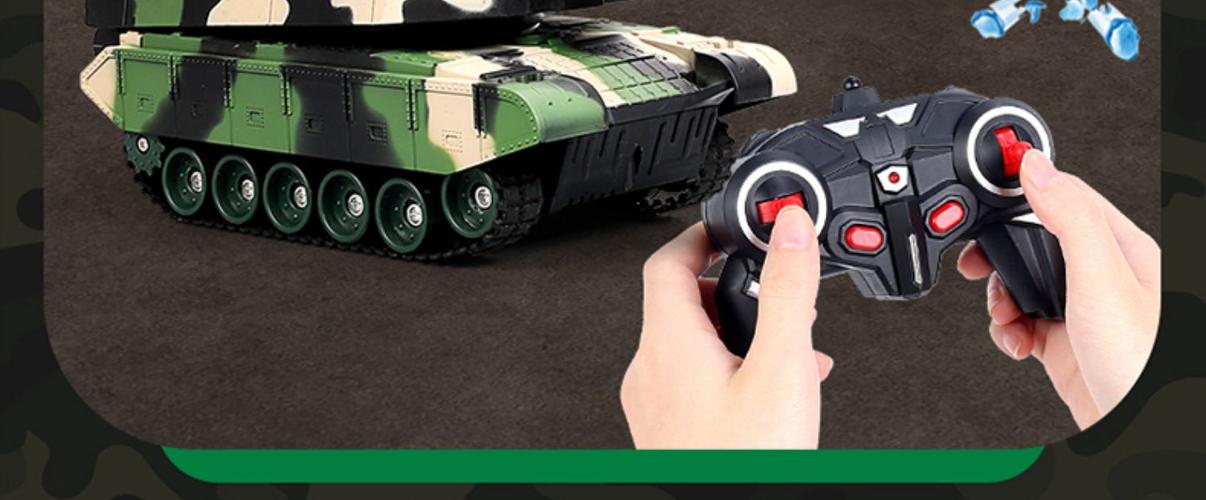 可发射水弹对战遥控坦克履带式装甲车充电版遥控车儿童玩具车男孩军